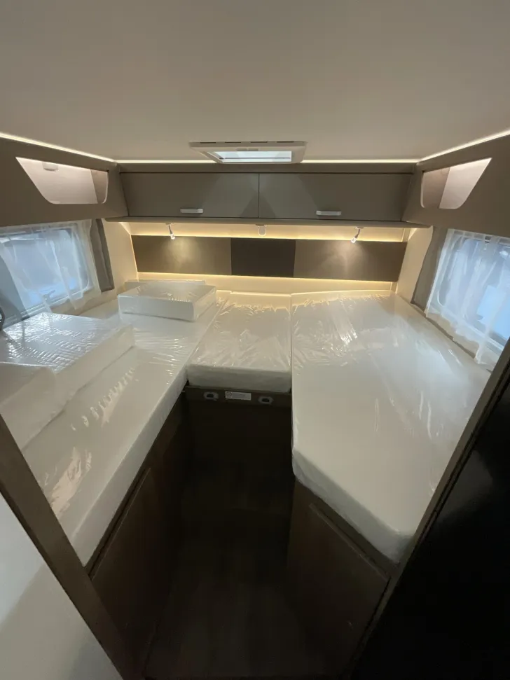 Fahrzeugbild Carado T 328 5 Sitzplätze! 4 Schlafplätze + Notbett #8