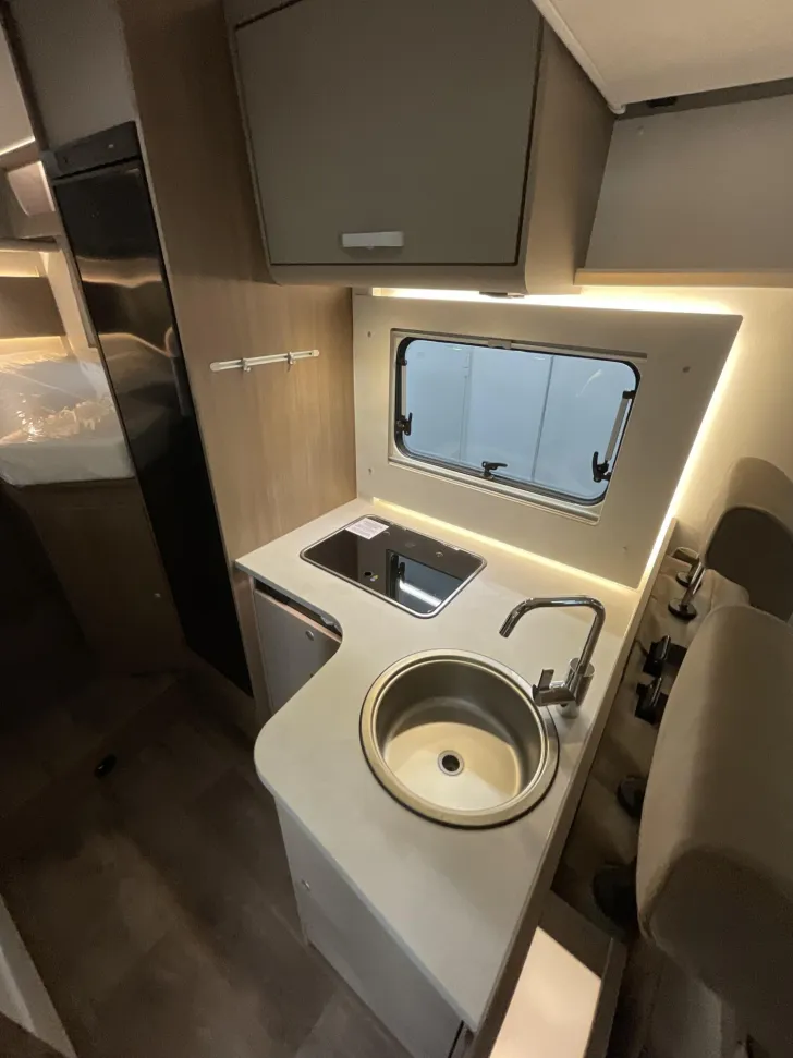 Fahrzeugbild Carado T 328 5 Sitzplätze! 4 Schlafplätze + Notbett #10