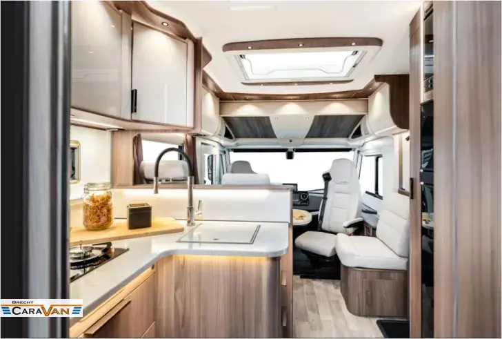 Fahrzeugbild Kabe Crown TRAQ i830 LGB umbestellbar LQB/Imperial #5