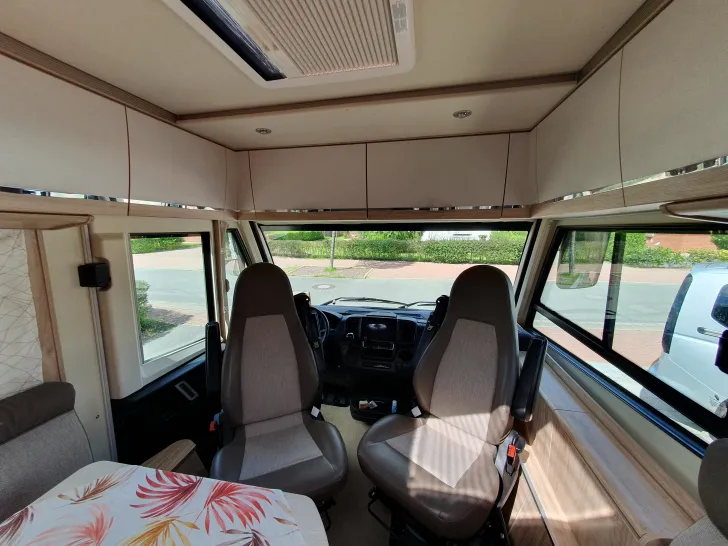 Fahrzeugbild Eura Mobil Integra Line 720 EB Mondial Edition Sehe gepflegt #4