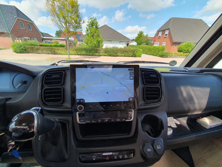 Fahrzeugbild Eura Mobil Integra Line 720 EB Mondial Edition Sehe gepflegt #5