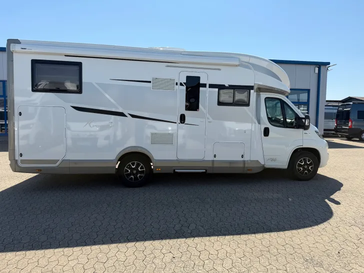 Fahrzeugbild Mobilvetta Krosser 86 - Einzelbetten, Hubbett, Standklima #15