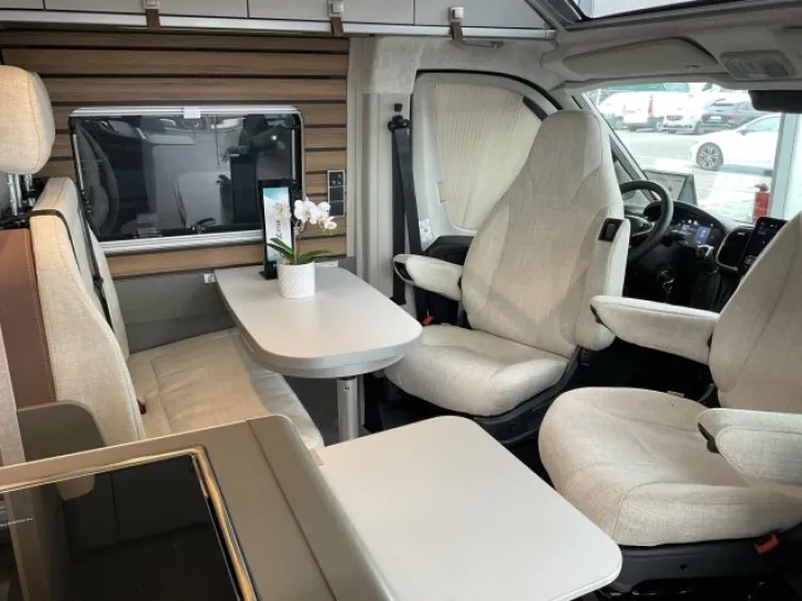 Fahrzeugbild Hymer Yosemite / Full LED / 3. Schlafplatz #5