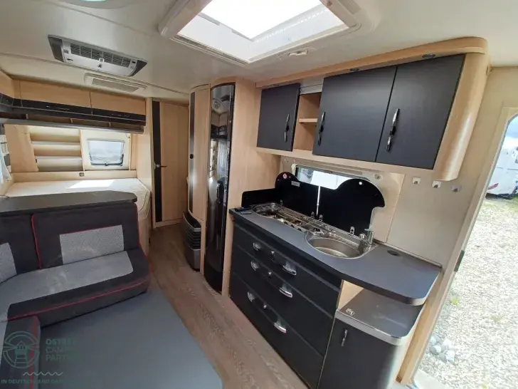 Fahrzeugbild Hobby De Luxe Edition 650 KMFe Klimaanlage/Sat-Anlage! #11