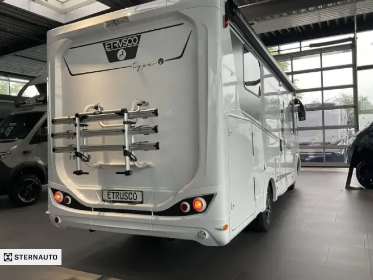 Fahrzeugbild Etrusco I 6900 SB / 5 Sitzplatz /Hubbett / Autom. / 4.4t #3