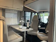 Fahrzeugbild Etrusco I 6900 SB / 5 Sitzplatz /Hubbett / Autom. / 4.4t #7