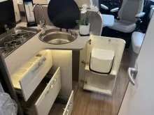 Fahrzeugbild Etrusco I 6900 SB / 5 Sitzplatz /Hubbett / Autom. / 4.4t #11