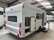 Fahrzeugbild Bürstner Averso 480 TK B66 Modell 2026 / Tageszulassung #3