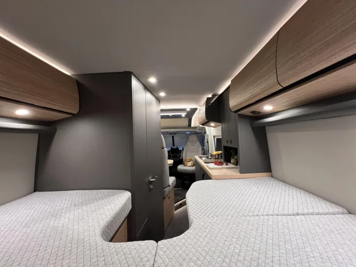 Fahrzeugbild Malibu Van charming 640 LE RB Strategic Buy (761) #31