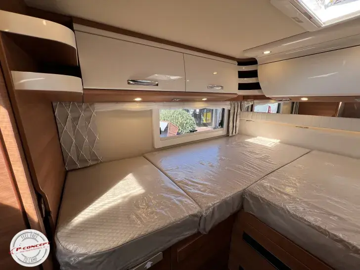 Fahrzeugbild Carthago chic c-line I 5.9 XL LE Solar - Luftfederung - Klima #10