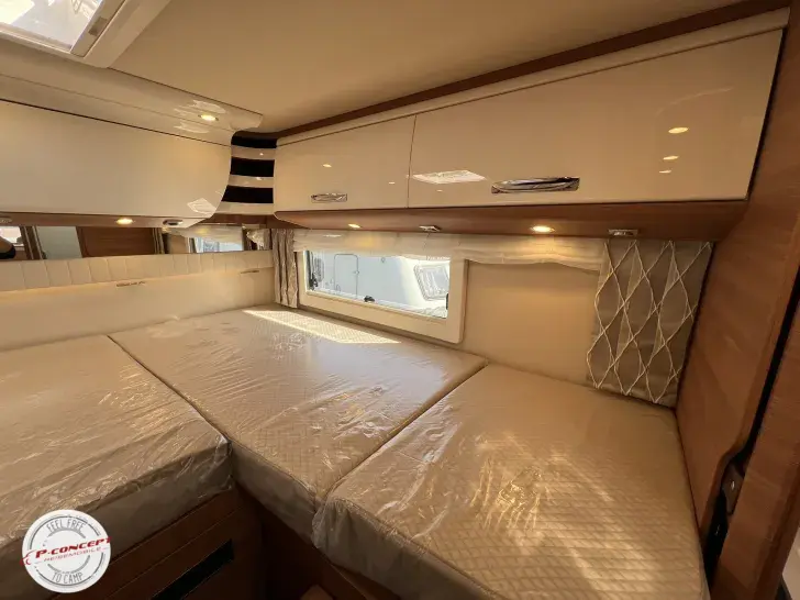 Fahrzeugbild Carthago chic c-line I 5.9 XL LE Solar - Luftfederung - Klima #11