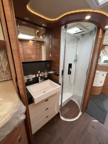 Fahrzeugbild Carthago chic c-line I 5.9 XL LE Solar - Luftfederung - Klima #12