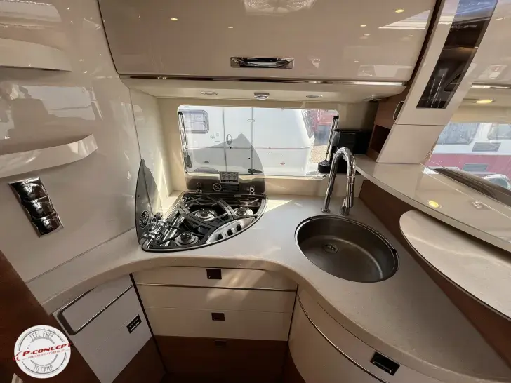 Fahrzeugbild Carthago chic c-line I 5.9 XL LE Solar - Luftfederung - Klima #17