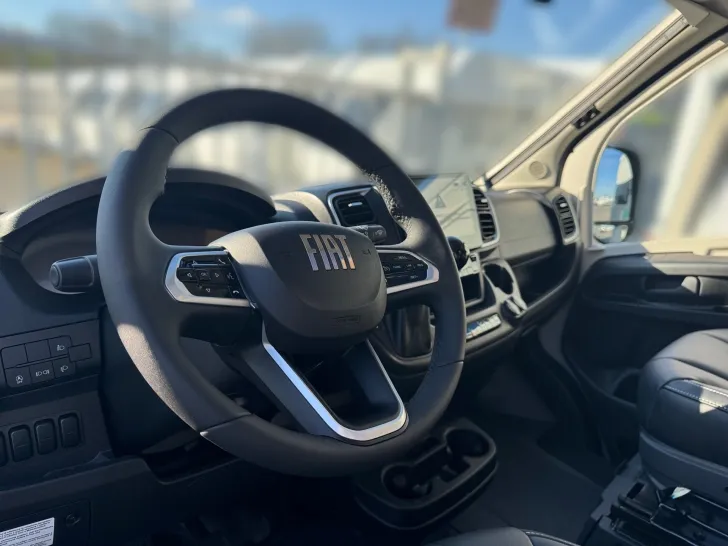 Fahrzeugbild Bürstner Signature SFT 7.0 Nighthawk M6 Pro #7