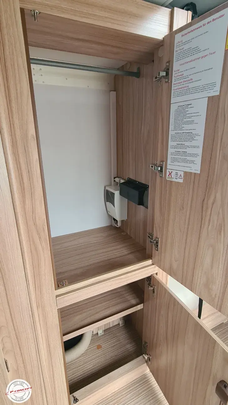 Fahrzeugbild Hymer Eriba Feeling 425 Listenpreis 41.500 € neuwertig #14