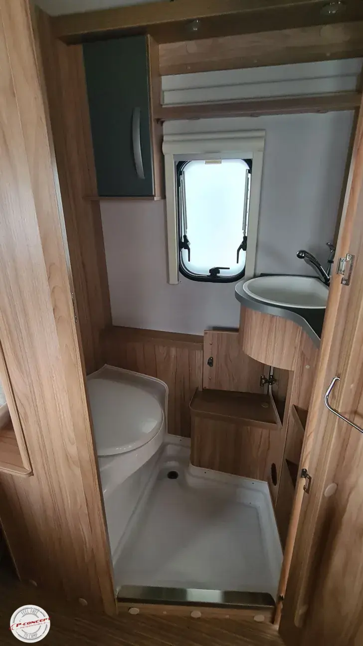 Fahrzeugbild Hymer Eriba Feeling 425 Listenpreis 41.500 € neuwertig #15