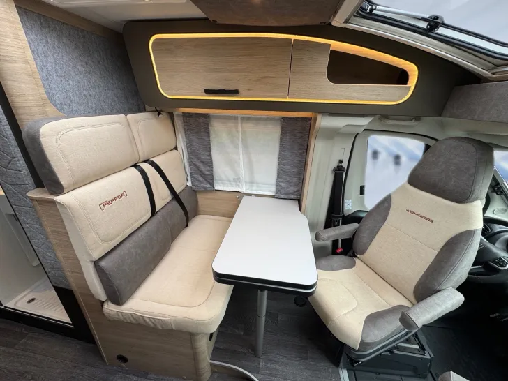 Fahrzeugbild Weinsberg CaraCompact EDITION PEPPER 600 MEG *Automatik* #11