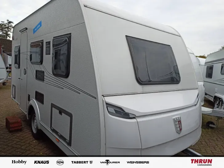 Schräg Vorne Tabbert Senara 400 QD 2,3 toller Reisewagen
