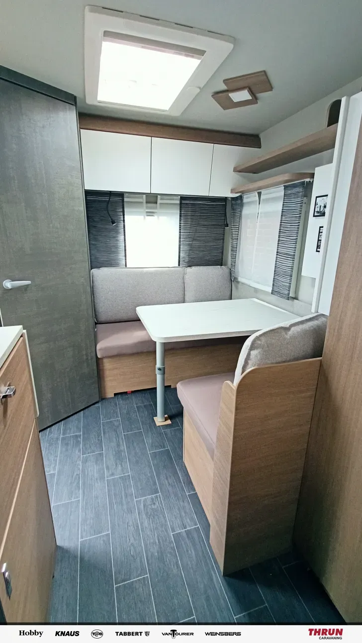 Sicht vorne-hinten Tabbert Senara 400 QD 2,3 toller Reisewagen