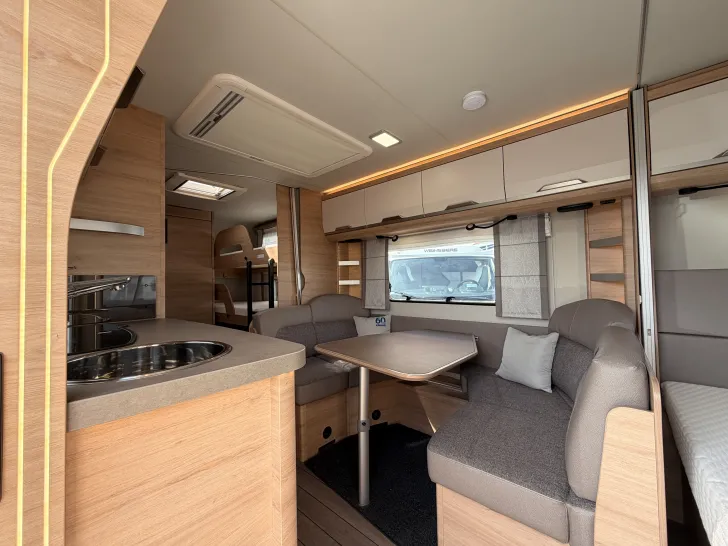 Fahrzeugbild Knaus Südwind 580 QS 60 YEARS Etagenbett (3-fach), Mover #5