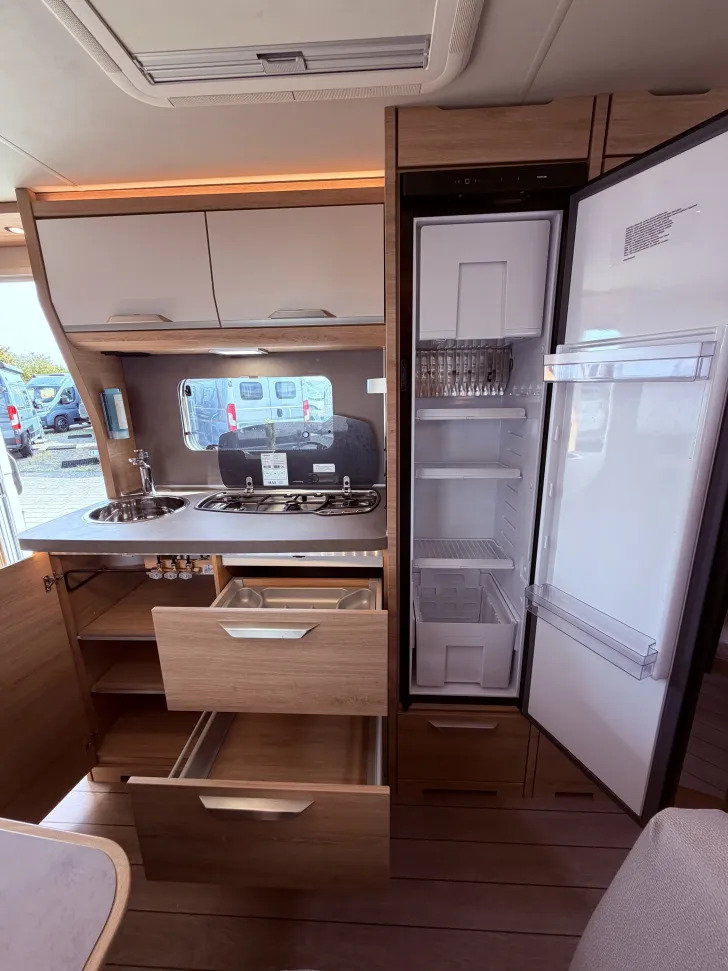 Fahrzeugbild Knaus Südwind 580 QS 60 YEARS Etagenbett (3-fach), Mover #8
