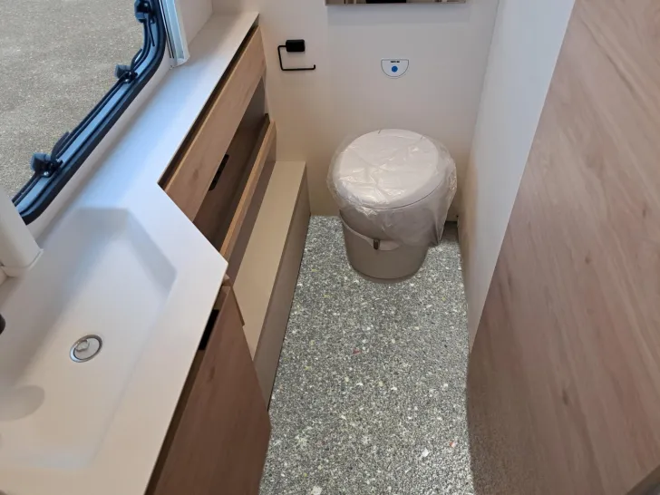 Fahrzeugbild Dethleffs Camper 520 ELT Sicherheits-, Stylingpaket #23