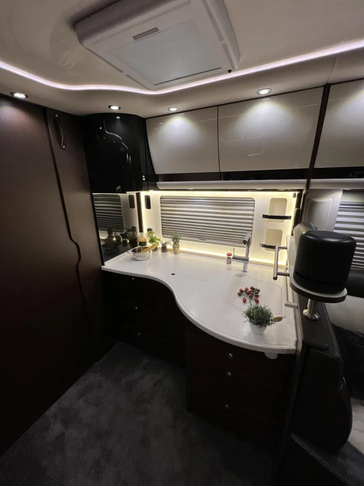 Fahrzeugbild Concorde Centurion Liner Plus 840F (K554) #17