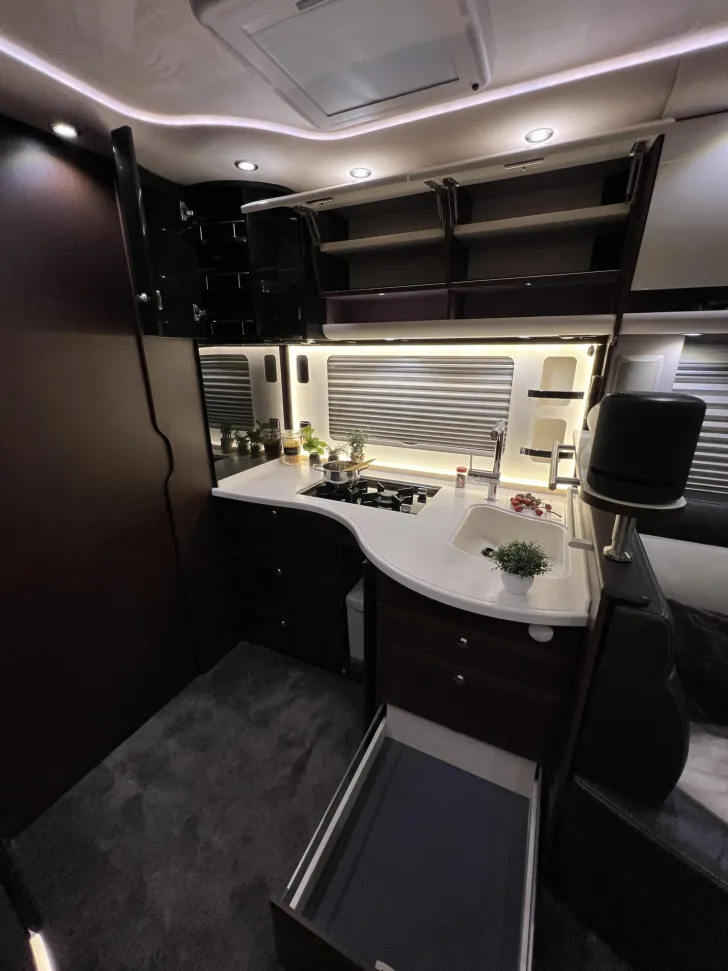 Fahrzeugbild Concorde Centurion Liner Plus 840F (K554) #18