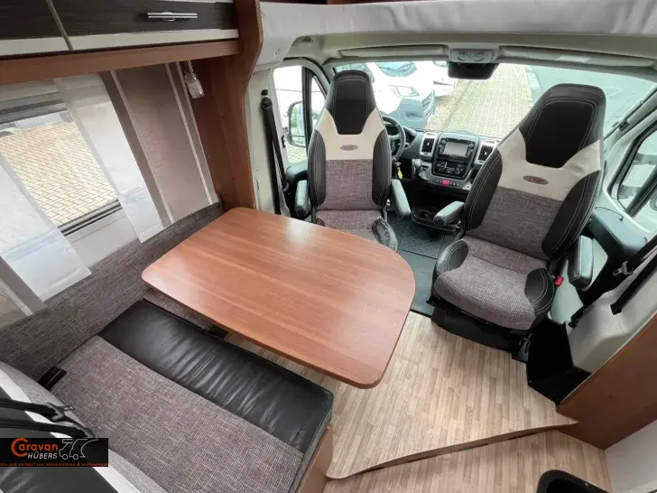 Fahrzeugbild LMC Cruiser T 662 #5