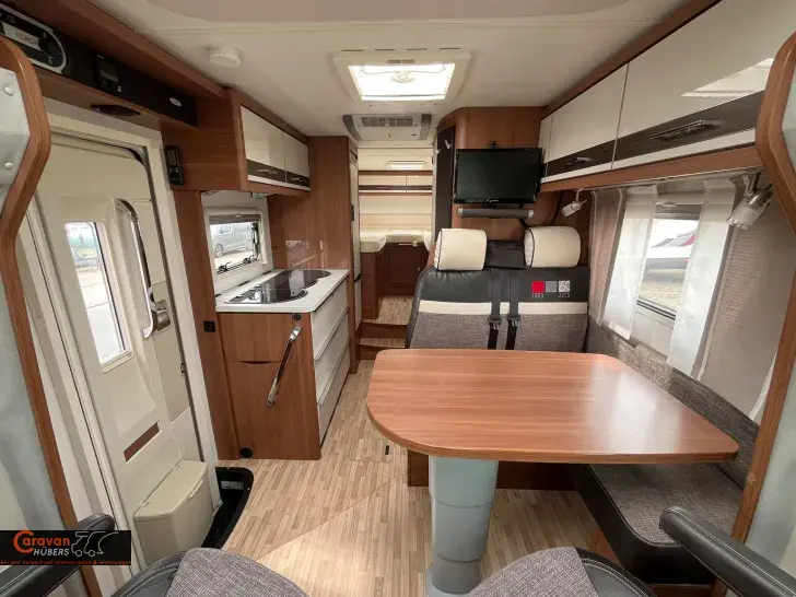 Fahrzeugbild LMC Cruiser T 662 #10