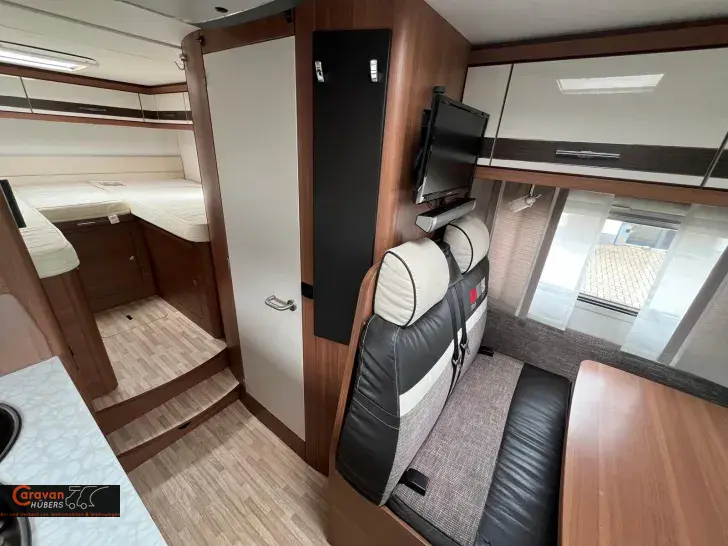 Fahrzeugbild LMC Cruiser T 662 #14
