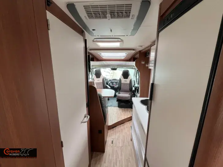 Fahrzeugbild LMC Cruiser T 662 #31
