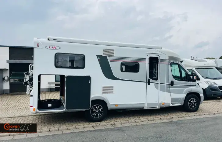 Fahrzeugbild LMC Cruiser T 662 #35