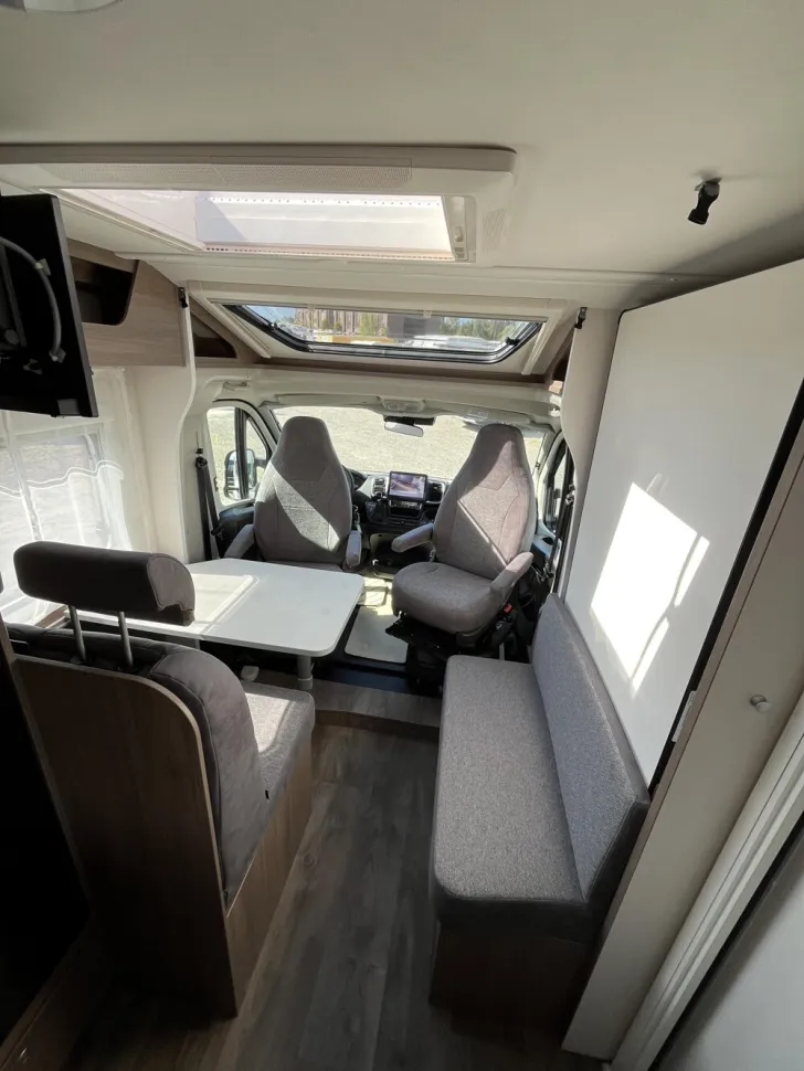 Fahrzeugbild Carado V 347 #7
