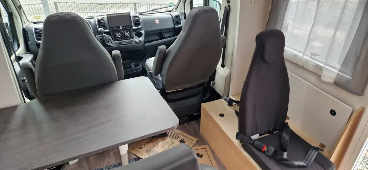 Fahrzeugbild Sunlight T 67 Adventure Edition Top Zustand! Standklima #7