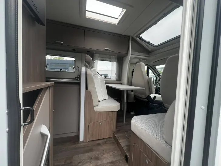 Fahrzeugbild Carado T 328 pro+ AT8G+Solar+Combi 6E+ACC+Kamera+LM+ #14