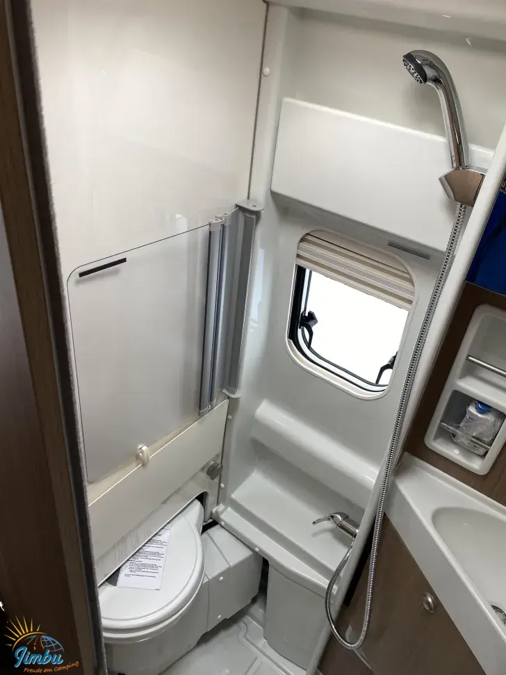 Fahrzeugbild Malibu Van First Class - Two Rooms 640 LE RB charming coupé #9
