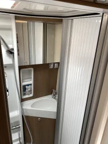 Fahrzeugbild Malibu Van First Class - Two Rooms 640 LE RB charming coupé #10