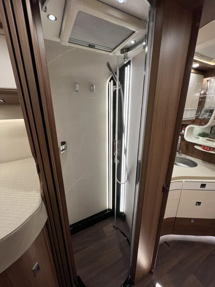 Fahrzeugbild Carthago chic e-line I 50 LE Strategic Buy (212) #35