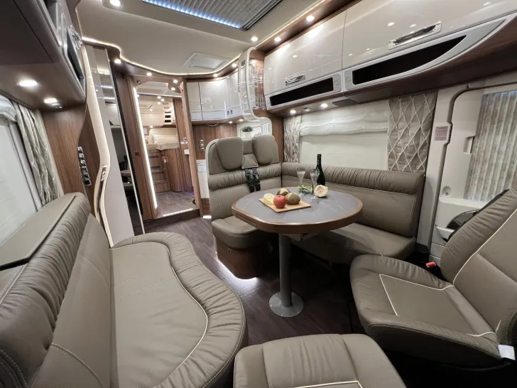 Fahrzeugbild Carthago chic e-line I 61 XL LE Strategic Buy (223) #18