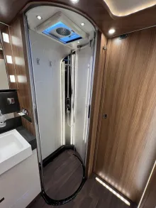 Fahrzeugbild Carthago chic e-line I 61 XL LE Strategic Buy (223) #36
