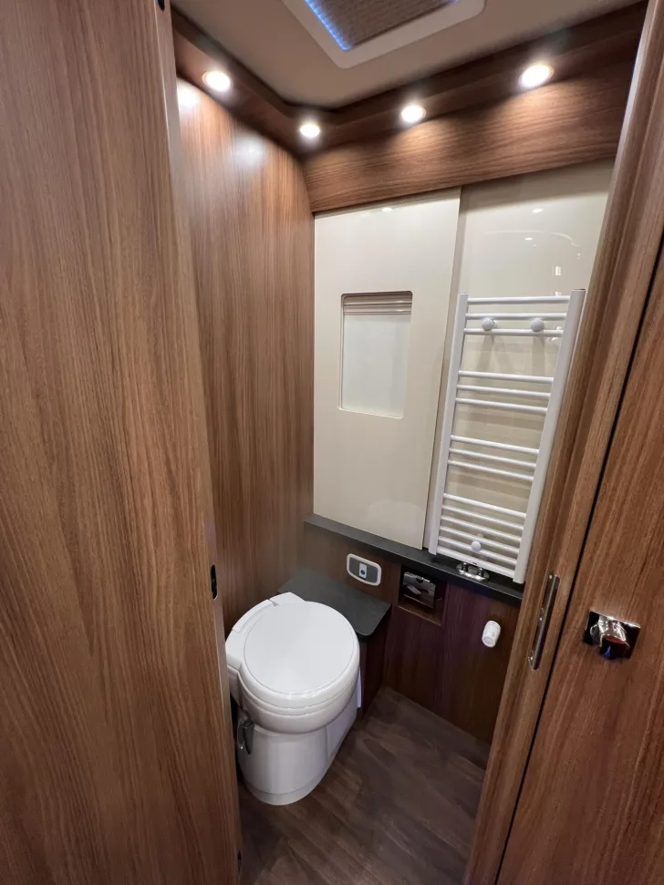 Fahrzeugbild Carthago chic e-line I 61 XL LE Strategic Buy (223) #39