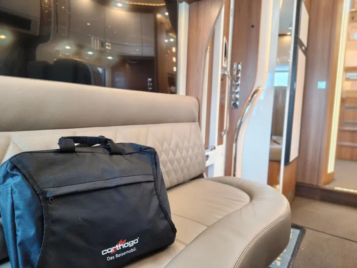 Fahrzeugbild Carthago chic e-line I 61 XL LE Mercedes #11