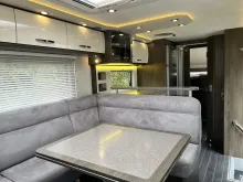 Fahrzeugbild Phoenix MaXi-Alkoven Iveco 7900 QRSL 7,2 t - Hubstützen - Luftf. HA #5
