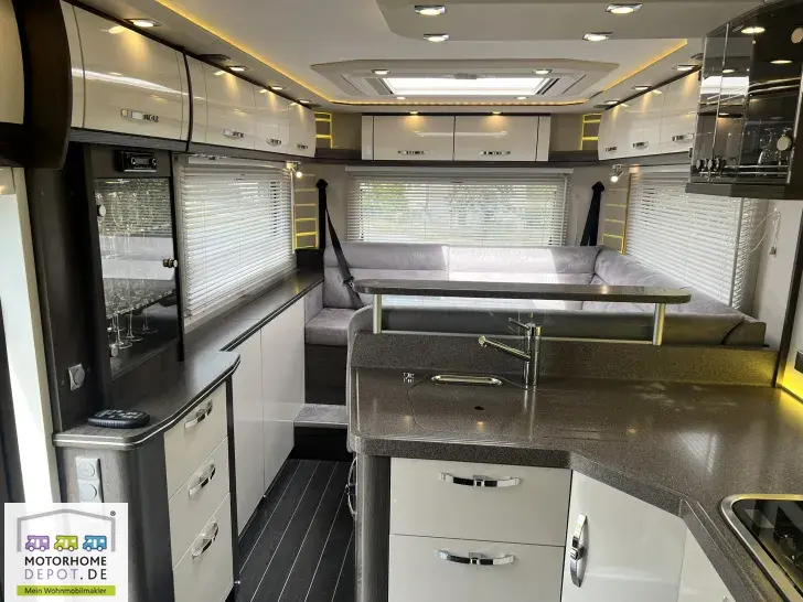 Fahrzeugbild Phoenix MaXi-Alkoven Iveco 7900 QRSL 7,2 t - Hubstützen - Luftf. HA #6
