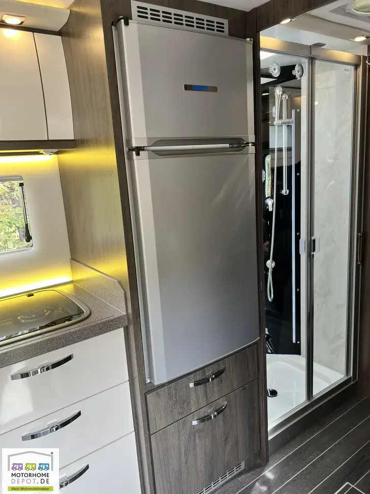 Fahrzeugbild Phoenix MaXi-Alkoven Iveco 7900 QRSL 7,2 t - Hubstützen - Luftf. HA #10