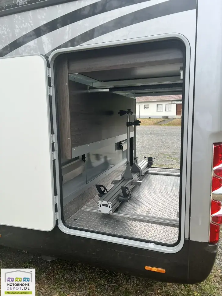 Fahrzeugbild Phoenix MaXi-Alkoven Iveco 7900 QRSL 7,2 t - Hubstützen - Luftf. HA #48