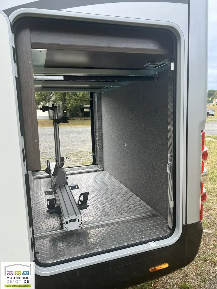 Fahrzeugbild Phoenix MaXi-Alkoven Iveco 7900 QRSL 7,2 t - Hubstützen - Luftf. HA #49