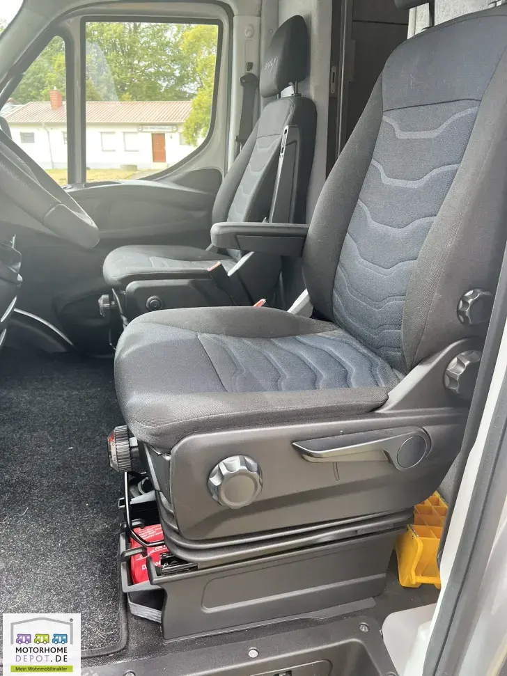 Fahrzeugbild Phoenix MaXi-Alkoven Iveco 7900 QRSL 7,2 t - Hubstützen - Luftf. HA #65