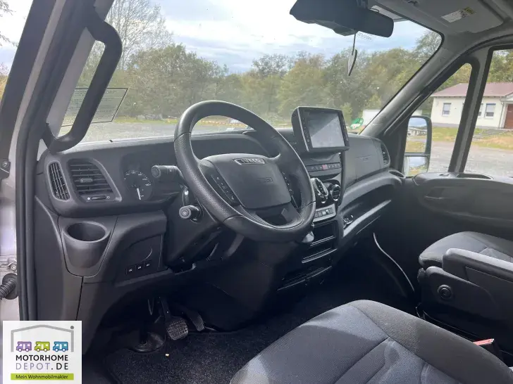 Fahrzeugbild Phoenix MaXi-Alkoven Iveco 7900 QRSL 7,2 t - Hubstützen - Luftf. HA #66